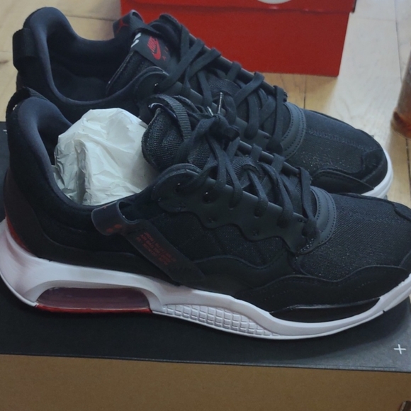 Jordan MA 2 - Picture 2 of 4